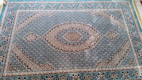 Kashan -Beautiful , Vibrant , Modern , Handmade Quality Turkish Rug