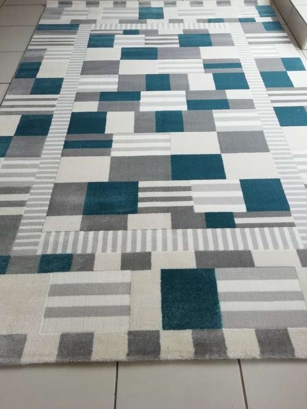 Beautiful , Vibrant , Modern , Excellent Quality Turkish Carpets