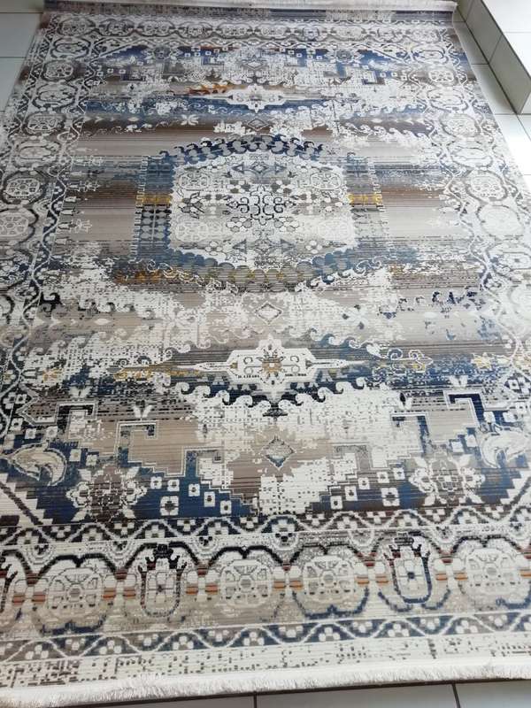 Beautiful , Vibrant , Modern , Excellent Quality Turkish Carpets