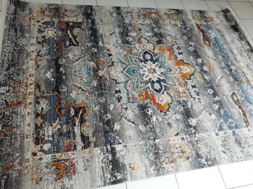 Beautiful , Vibrant , Modern , Excellent Quality Turkish Rug