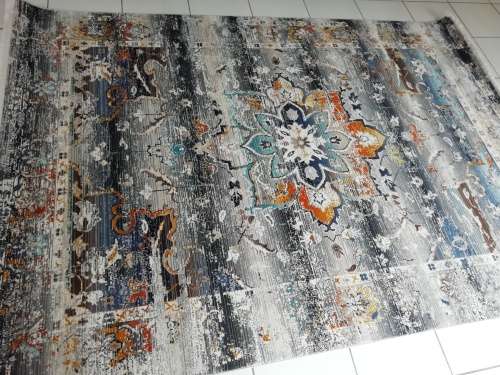 Beautiful , Vibrant , Modern , Excellent Quality Turkish Rug