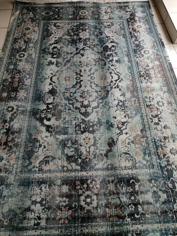 Beautiful , Vibrant , Modern , Excellent Quality Turkish Carpets