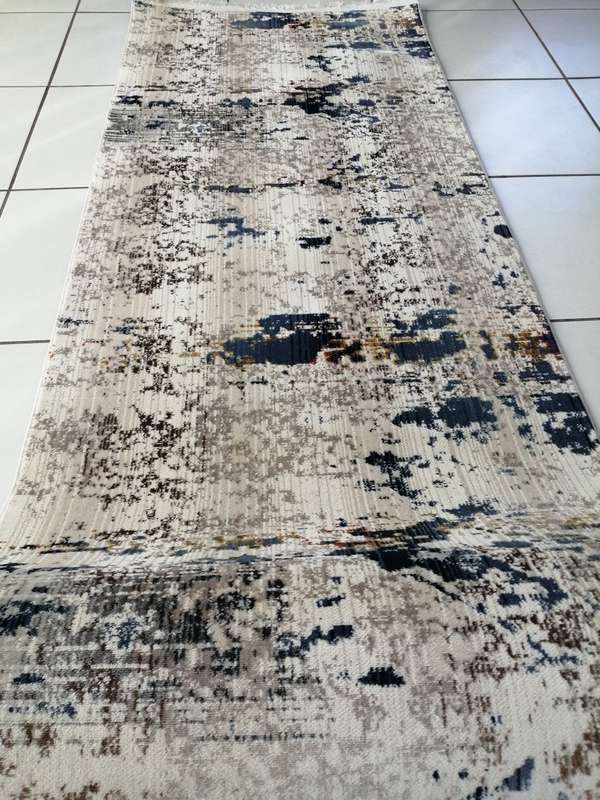 Beautiful , Vibrant , Modern , Excellent Quality Turkish Runner