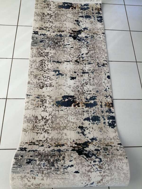 Beautiful , Vibrant , Modern , Excellent Quality Turkish Runner