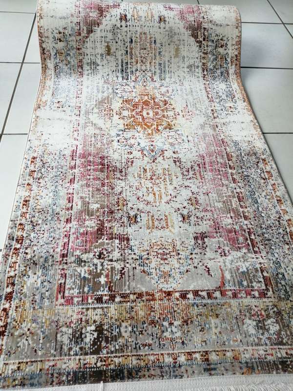 Beautiful , Vibrant , Modern , Excellent Quality Turkish Carpet 4M Runner