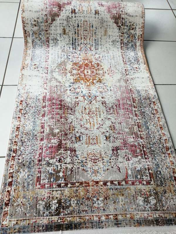 Beautiful , Vibrant , Modern , Excellent Quality Turkish Carpet 4M Runner