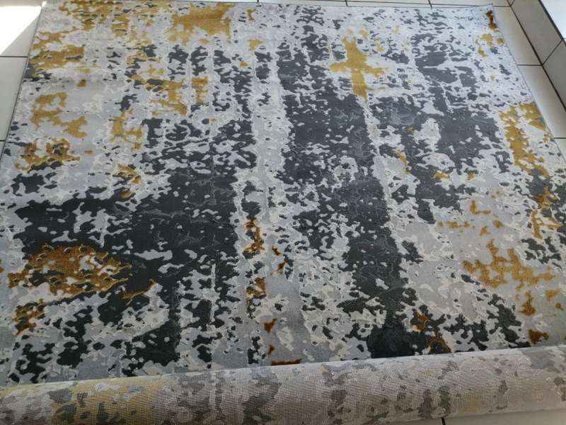 Beautiful , Vibrant , Modern , Excellent Quality Turkish Modern Rug