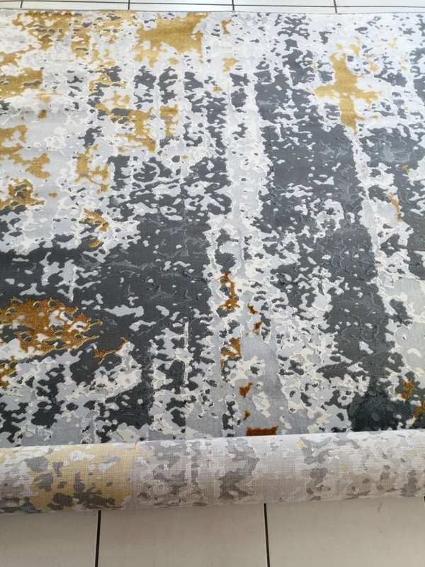 Beautiful , Vibrant , Modern , Excellent Quality Turkish Modern Rug