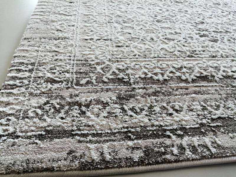 Gorgeous Stunning Premium Runner - 80  X 3M