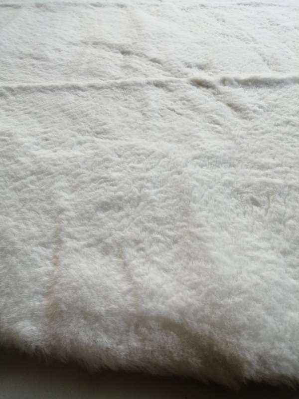 Soft Luxurious Fur Round Rug - 120 x 120cm