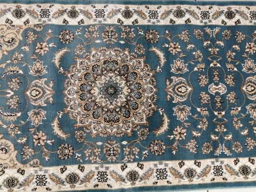 Stunning Excellent Quality Traditional Runner - 80 x 4m