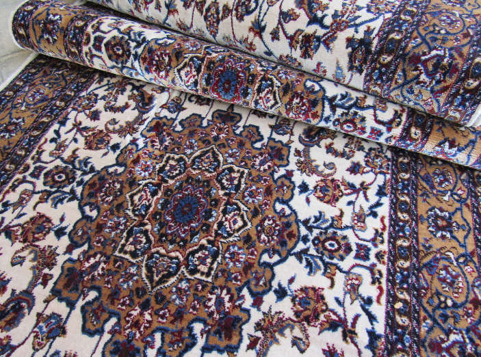 Persian Inspired Kashan Runner Rug - 80 x 4m