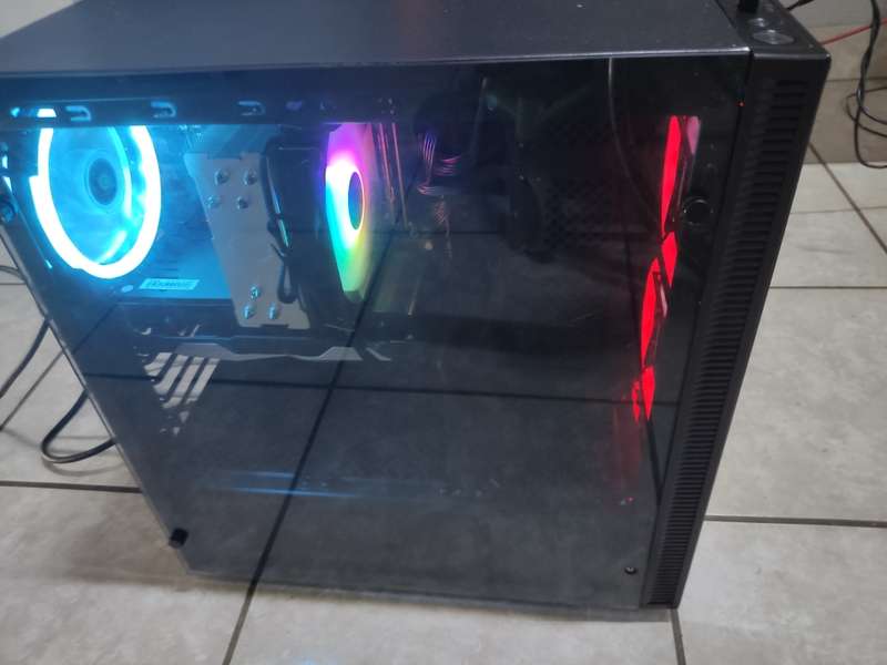 Ryzen 5 Budget Gaming PC with RX 580 8GB & 20GB RAM + 4-in-1 Bundle & 24` 1080p Monitor
