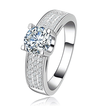 Stunning 2.00 Carat Simulated Diamond Ring. Size 7 / O !!!