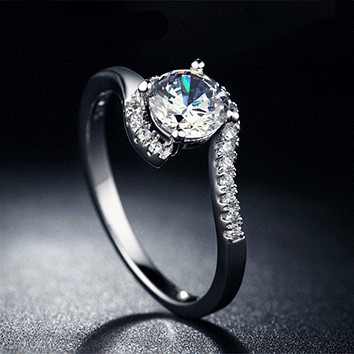 Incredible 1.30 Carat Simulated Diamond Ring. Sizes Available : 7 ; 8 ; 9
