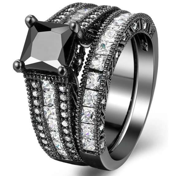 Exquisite 4 Carat Simulated Diamond Wedding Ring Set. Sizes Available : 7 ; 8  !!!