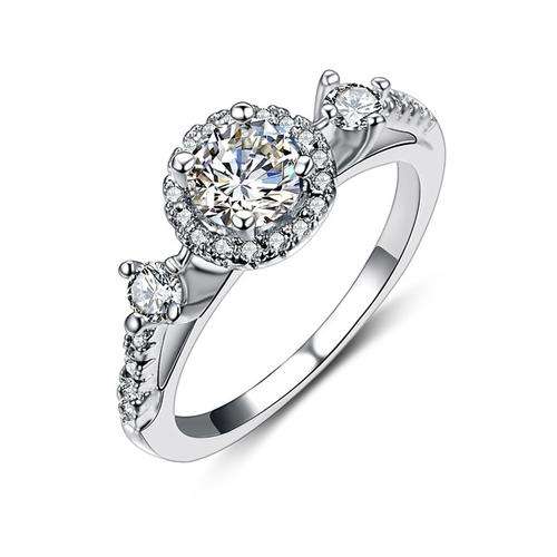 Stunning 1.80 Carat Cr. Diamond Crown Style Engagement Ring. Size 7.5 / P / 17.75mm