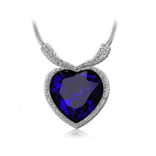 Titanic Heart of the ocean inspired necklace!!!