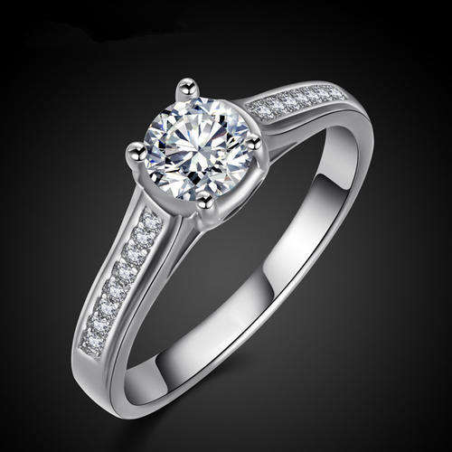 Extraordinary 1 Carat Simulated Diamond Ring. Size 6 / M