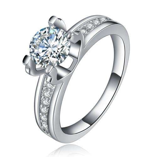 Exquisite 1.80 Carat Simulated Diamond Ring. Size 6 / M