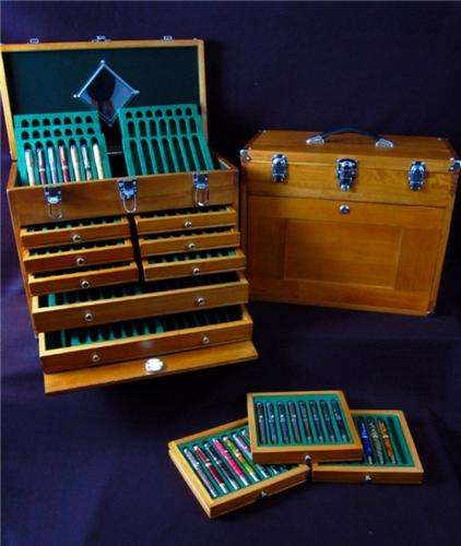 Collins wood Pen Chest (140pens)