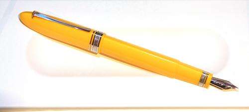 OMAS 360 Yellow Fountain Pen