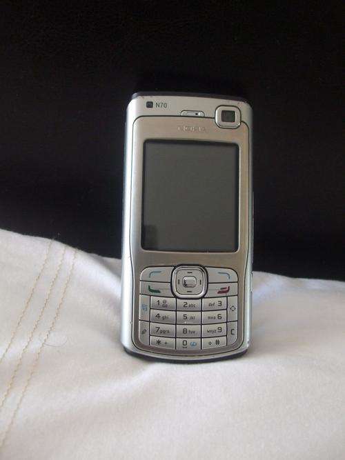 NOKIA N70