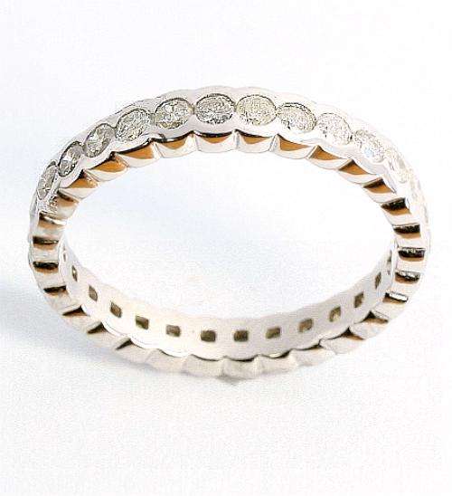 GENUINE DIAMOND ETERNITY RING IN SOLID 14KT WHITE GOLD 1.00CTS NO RESERVE!!!!!!!!!!!!!!!!!!