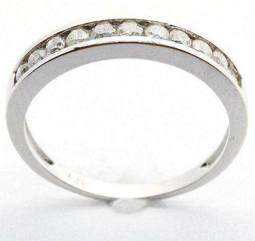 EXCELLENT FINE SOLID 14KT WHITE GOLD DIAMOND RING 0.40CTS
