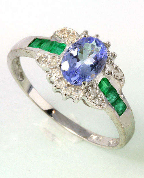 EXCELLENT 14KT WHITE GOLD TANZANITE AND DIAMOND RING NO RESERVE!