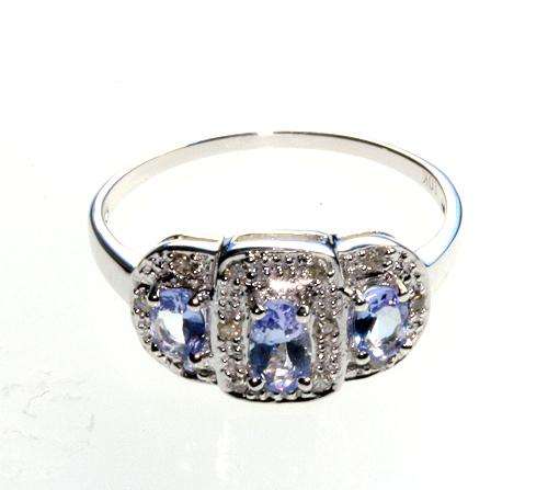 EXCELLENT 9KT WHITE GOLD TANZANITE AND DIAMOND RING NO RESERVE!