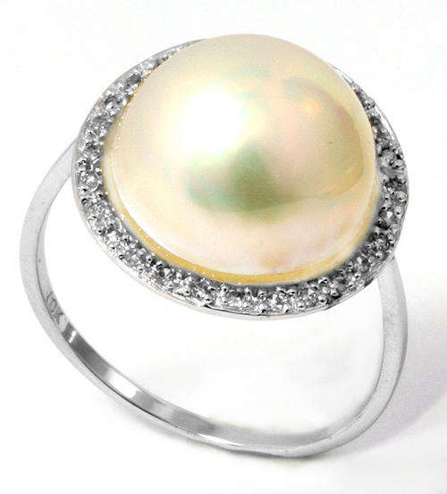 SOLID 10KT WHITE GOLD GENUINE MABE PEARL AND DIAMOND RING