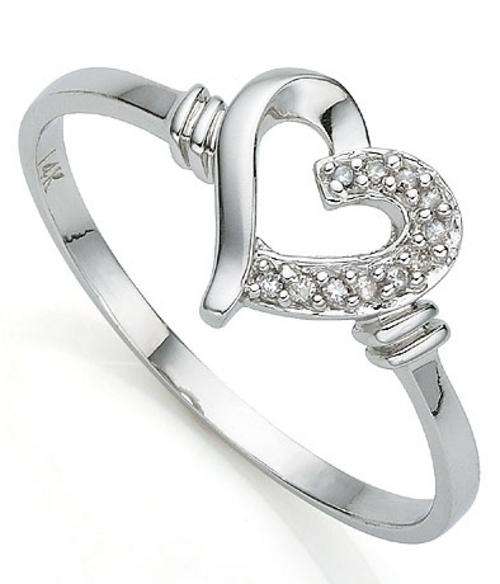 FINE SOLID 14KT WHITE GOLD DIAMOND HEART RING NO RESERVE!!!!!!!!!!!!!!!
