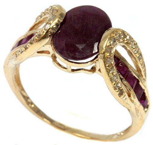 SOLID 14KT YELLOW GOLD GENUINE RUBY AND DIAMOND RING