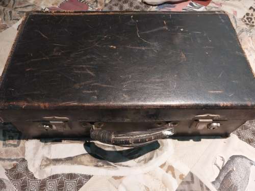 Old doctor`s bag Rare find!