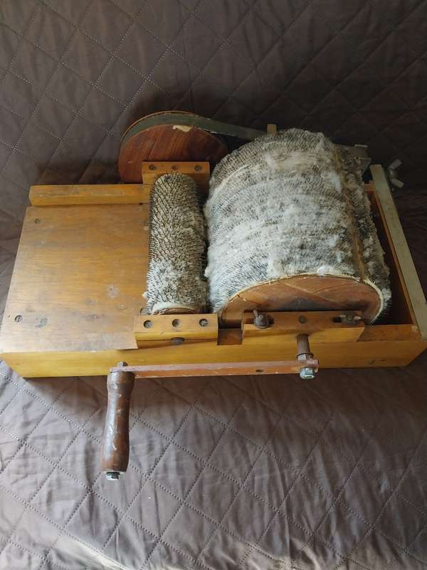 Drum wool carder