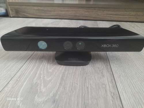 Kinect Sensor (XBOX 360) / XBOX 360 KINECT - NEXT BUSINESS DAY SHIPPING!