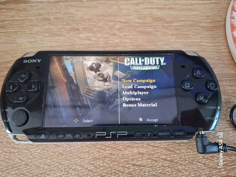 Call of Duty Roads to Victory (PSP) - NEXT BUSINESS DAY SHIPPING!