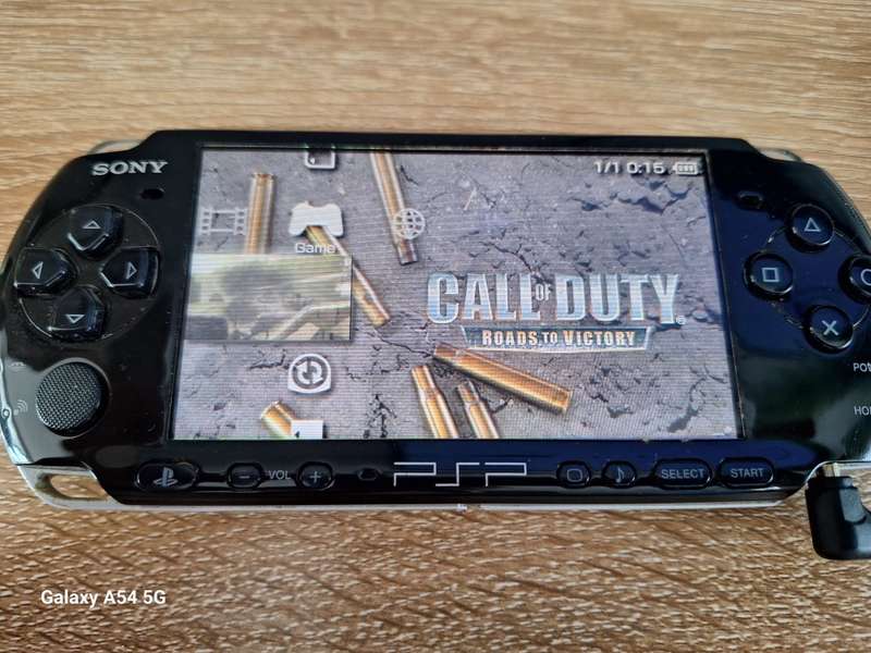 Call of Duty Roads to Victory (PSP) - NEXT BUSINESS DAY SHIPPING!