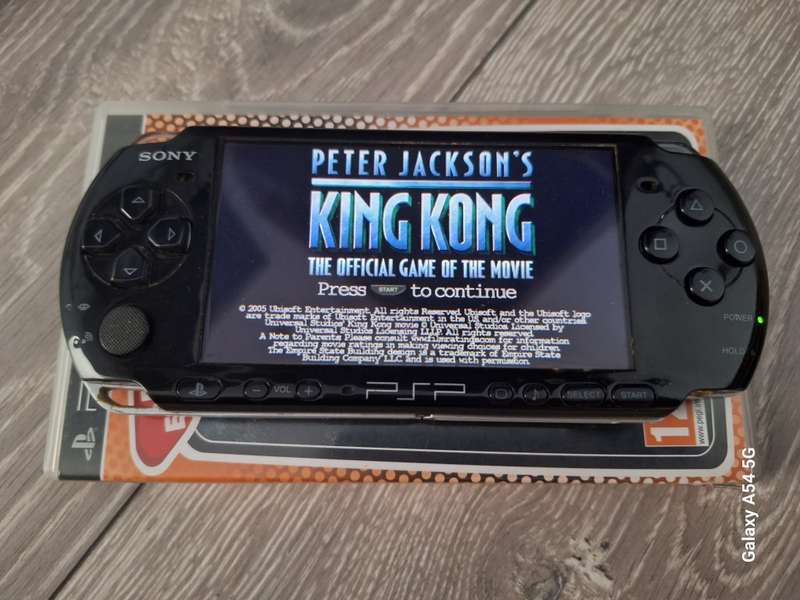 Peter Jackson`s King Kong The Official Game of the Movie (PSP) - NEXT BUSINESS DAY SHIPPING!
