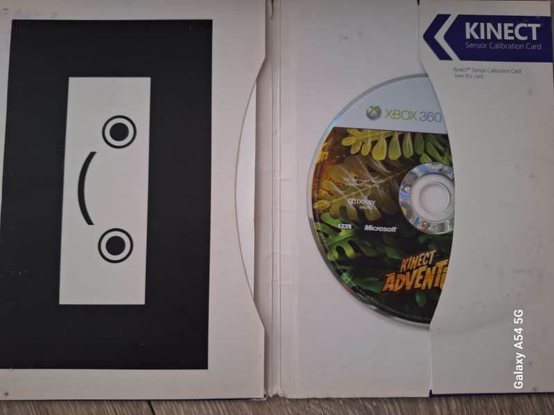 Kinect Sensor with Kinect Adventures Game (XBOX 360) / XBOX 360 KINECT WITH GAME - 14 DAYS WARRANTY!