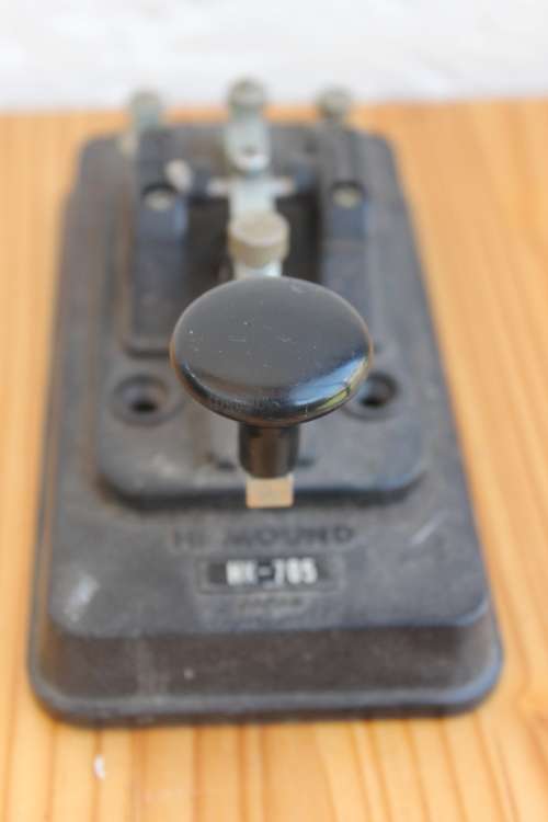 Hi-Mound HK 705 Japanese morse code key