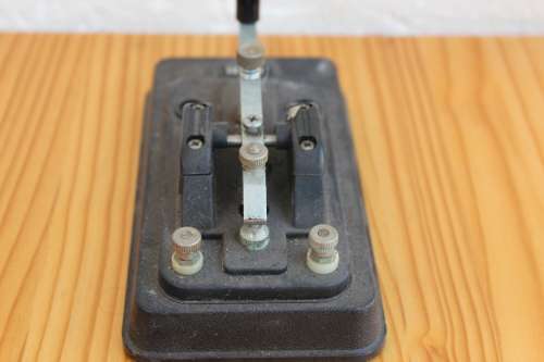 Hi-Mound HK 705 Japanese morse code key