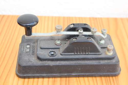 Hi-Mound HK 705 Japanese morse code key