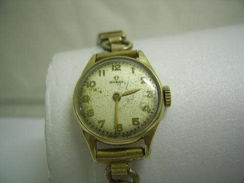 Omega 14ct Gold Ladies Watch - automatic - R1 No Resrve