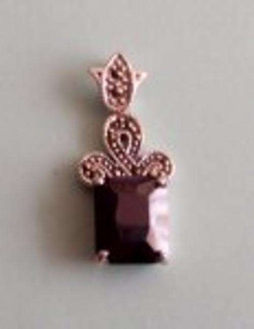 GORGEOUS black simulated Diamond set in Sterling Silver with beautiful marcasite detail