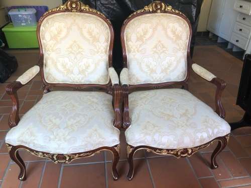 Stylish Lounge chairs