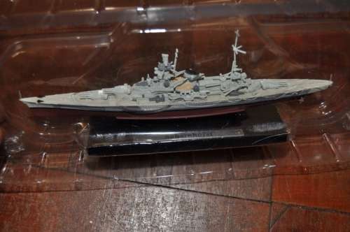 ATLAS DIECAST WARSHIP IN MINT CONDITION,BOXED,SCARNHORST