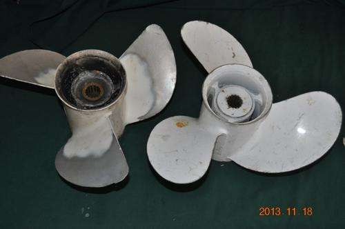 CRAZY START R1 !!!! TWO METALL BOAT PROPELLERS