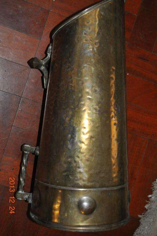 STUNNING!!! OLD BRASS COAL SCUTTLE!!!